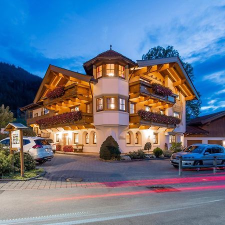 Gaestehaus Brantlhof Zimmer Und Ferienwohnungen In Going Am Wilden Kaiser Ngoại thất bức ảnh