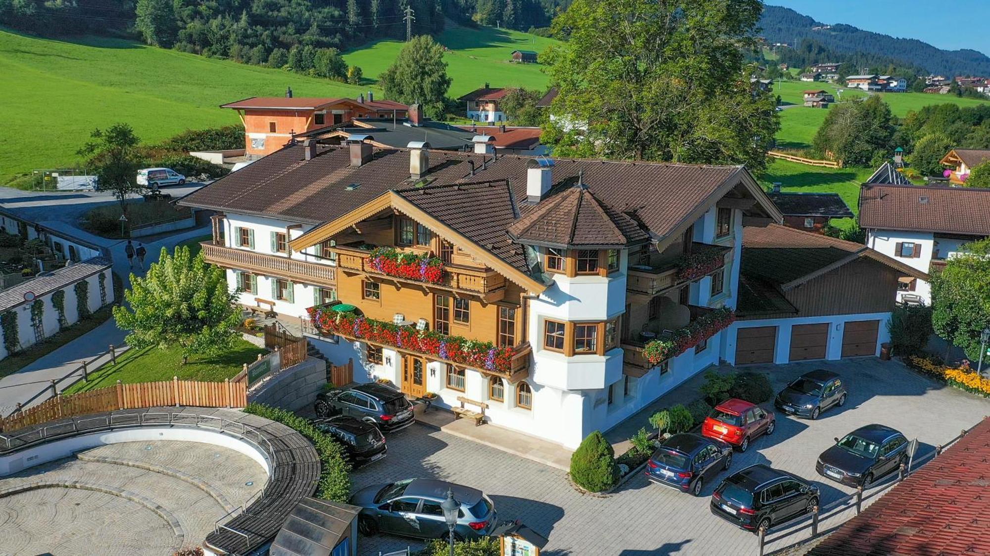 Gaestehaus Brantlhof Zimmer Und Ferienwohnungen In Going Am Wilden Kaiser Ngoại thất bức ảnh