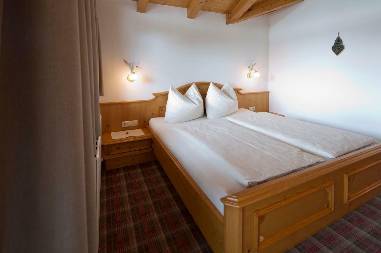 Gaestehaus Brantlhof Zimmer Und Ferienwohnungen In Going Am Wilden Kaiser Ngoại thất bức ảnh